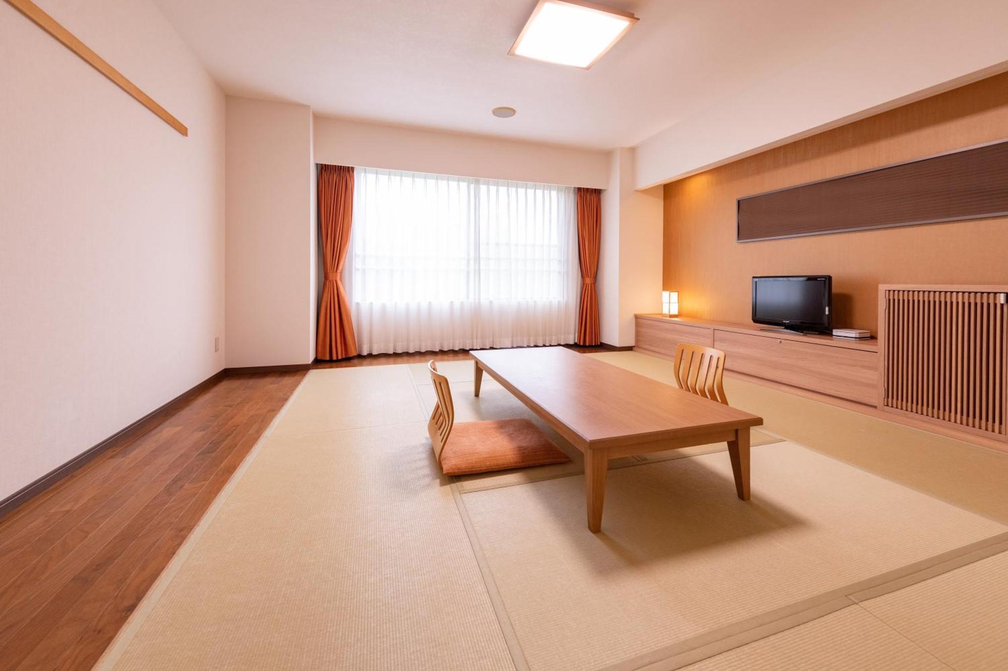 Yuzawa Toei Hotel Bagian luar foto