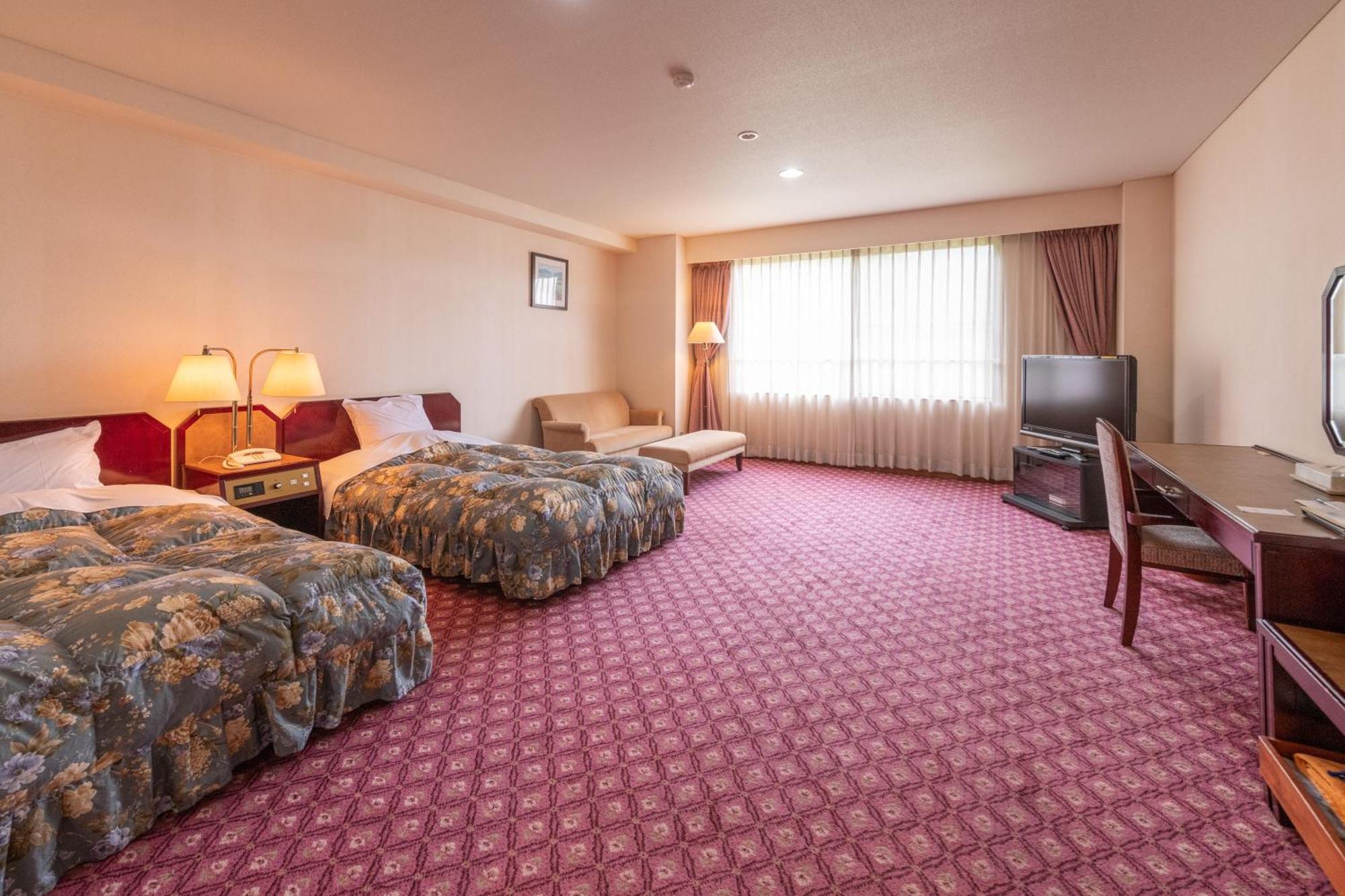 Yuzawa Toei Hotel Bagian luar foto